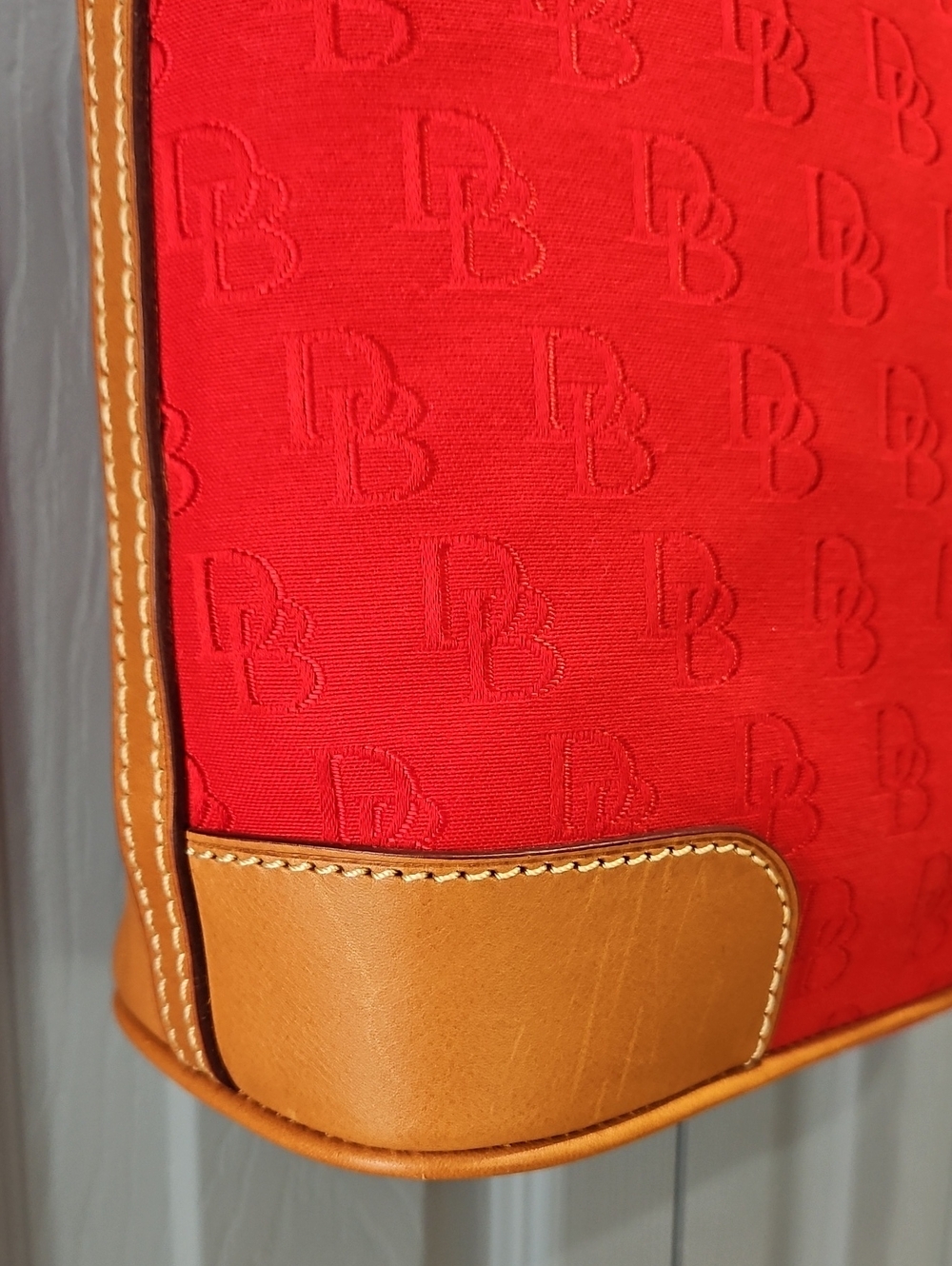 🌹 BIG WEEKEND SALE Dooney & Bourke Red Richmond Shopper Tote - Picture 4 of 16